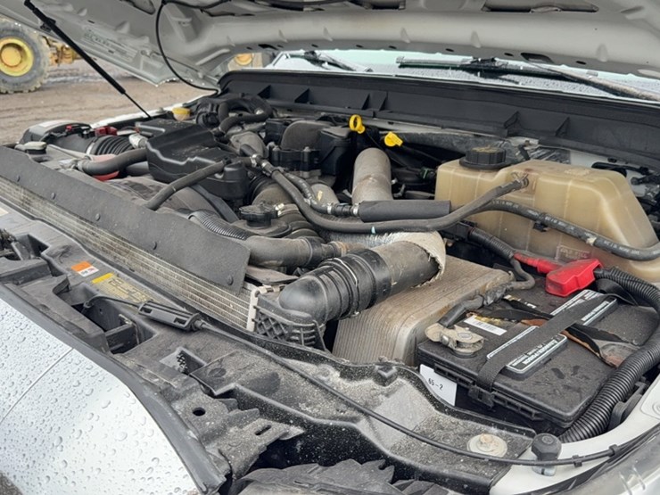 2012-ford-f550-image-22
