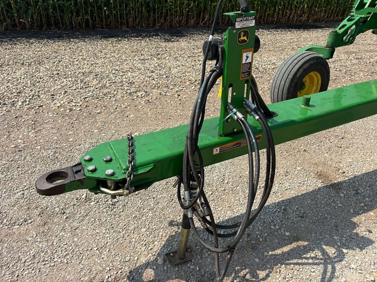 2014-john-deere-2410-image-18