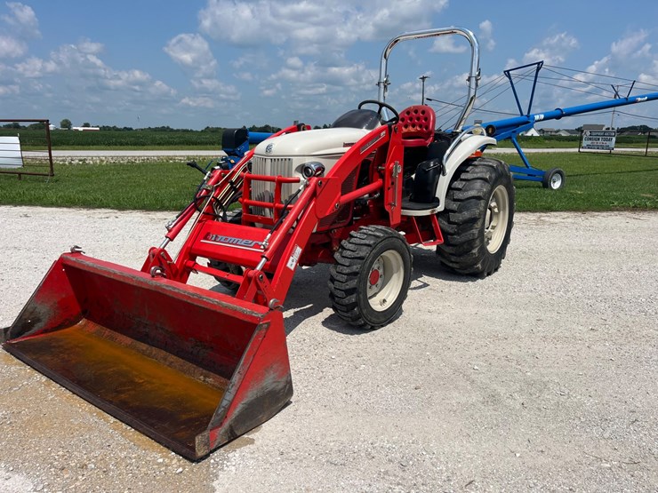 new-holland-boomer-8n-image-1