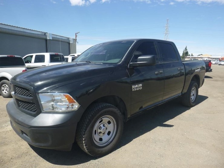 2017-dodge-1500-image-1