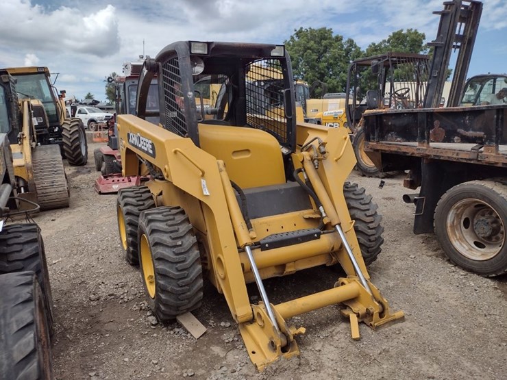 john-deere-270-image-8