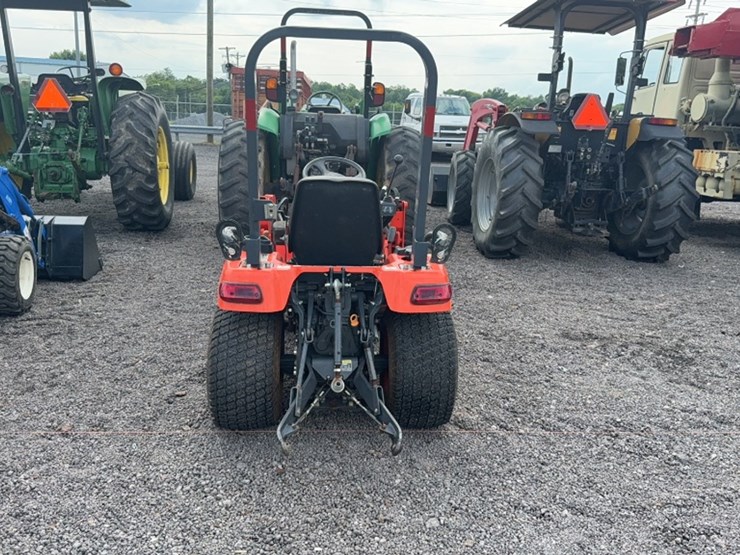#3029-•-kubota-2360-tractor-image-8