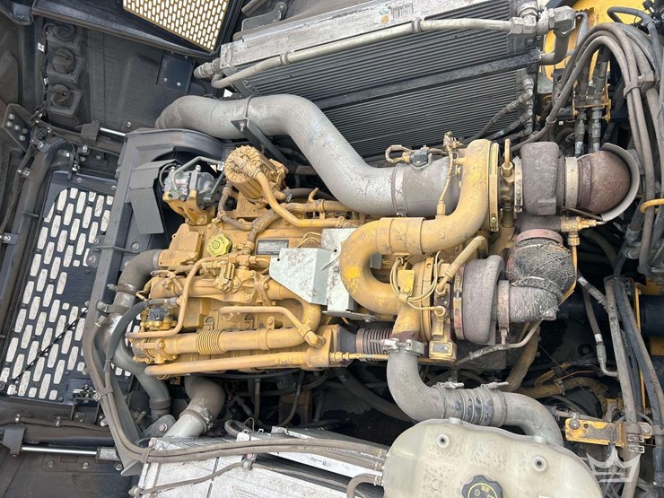 2022-deere-260e-image-26