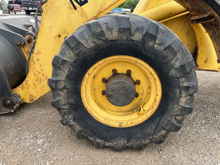 2005-new-holland-lw80b-image-10