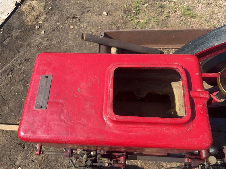 economy-7-horse-hit-and-miss-engine,-cart,-and-original-base-image-28