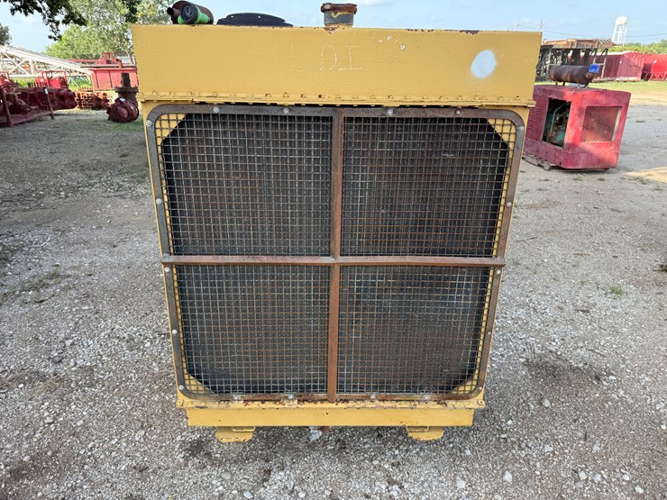 caterpillar-d353-image-2