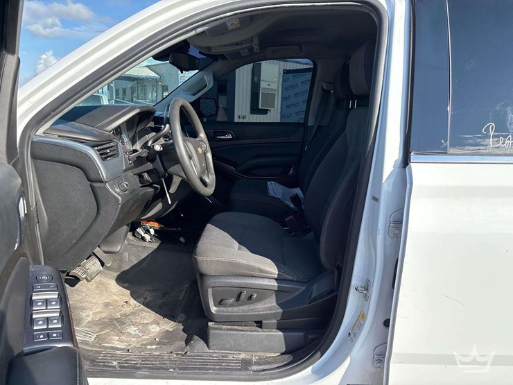 2020-chevrolet-tahoe-image-13