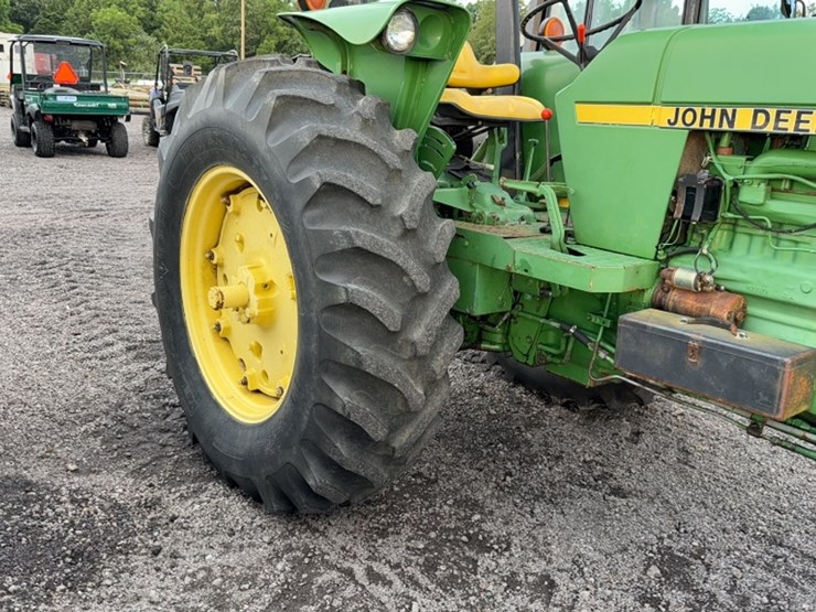 john-deere-2940-image-7