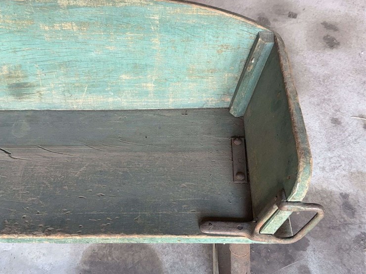 john-deere-buckboard-wagon-bench-seat-image-4