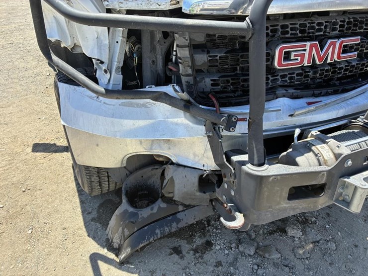 2012-gmc-sierra-2500-image-9