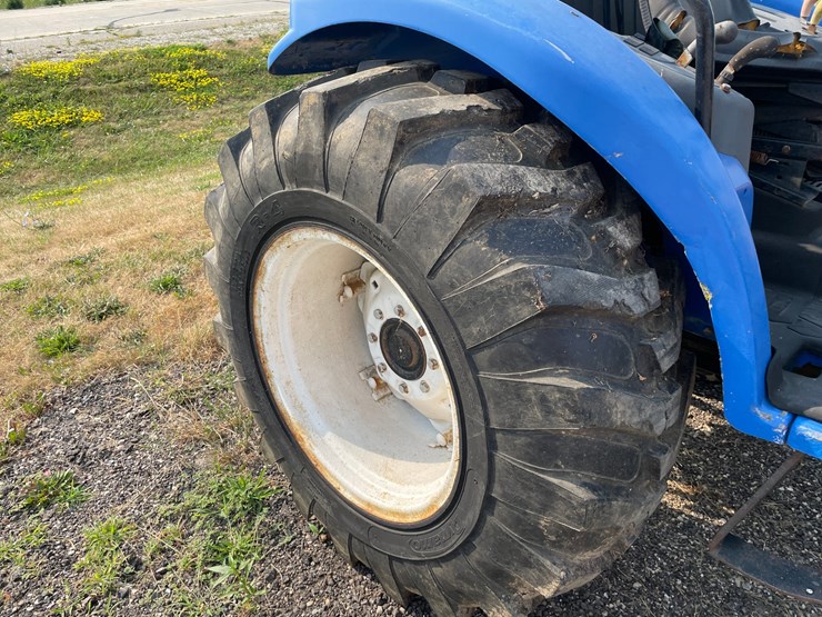 new-holland-tc35d-image-16