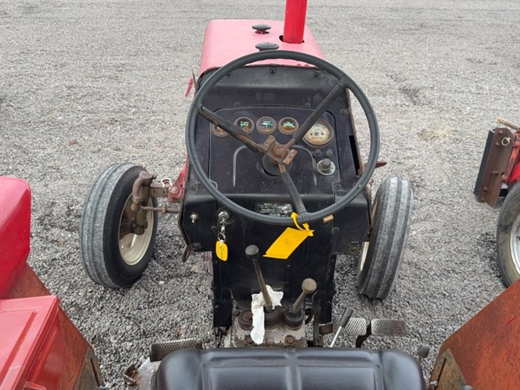 massey-ferguson-265-image-12
