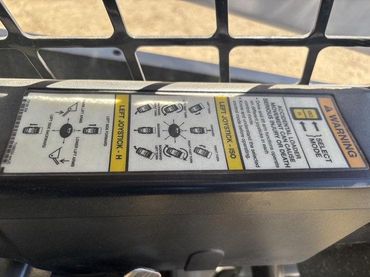 2019-bobcat-t595-image-24