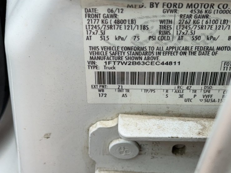 2012-ford-f250-image-21