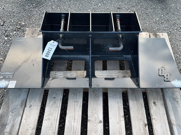 #2024-•-blue-diamond-skid-steer-to-dingo-adapter-image-1