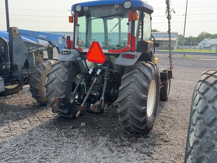 new-holland-tn55d-image-9