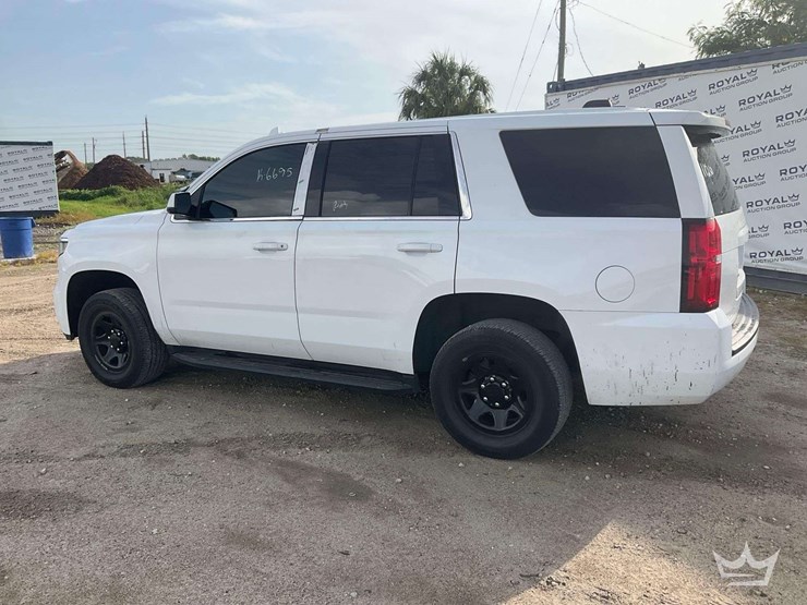 2020-chevrolet-tahoe-image-7