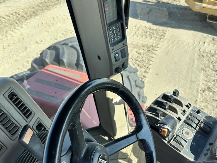 2010-case-ih-steiger-485-image-17