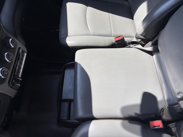 2019-dodge-ram-5500hd-image-21