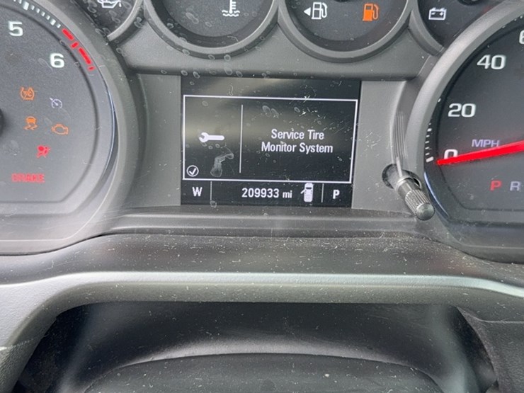 2021-chevrolet-1500-image-21