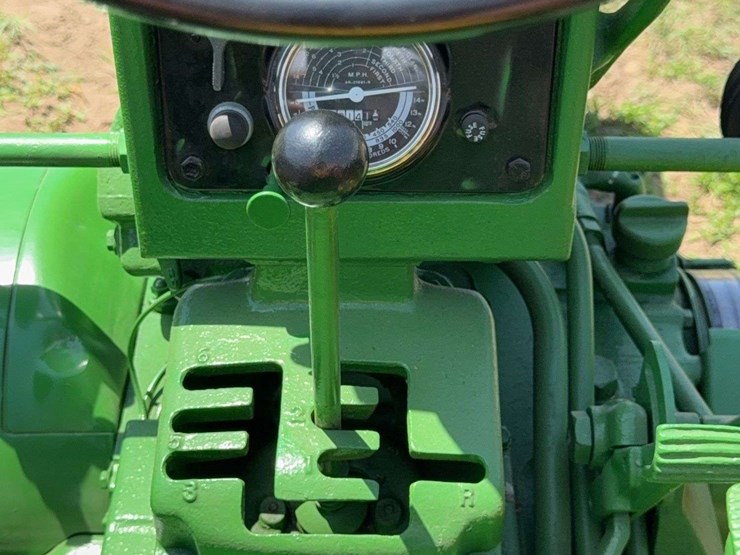 john-deere-530-image-43