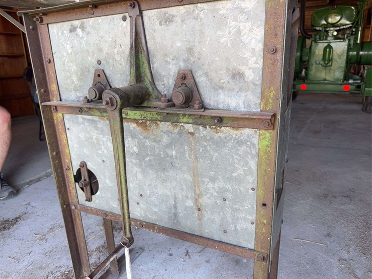 john-deere-one-hole-corn-sheller-image-4