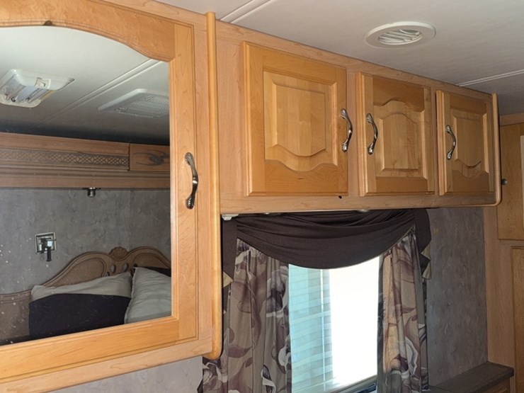 #3003-•-2003-coachman-40'-sports-coach-elite-motor-home-image-48
