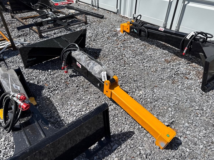 #6030-•-skid-steer-hyd-telescopic-boom-pole-image-3
