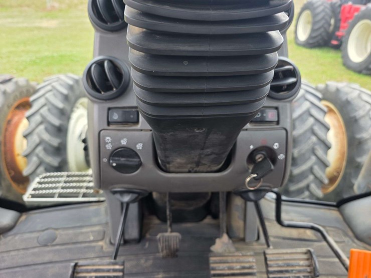 2006-new-holland-tg255-image-63