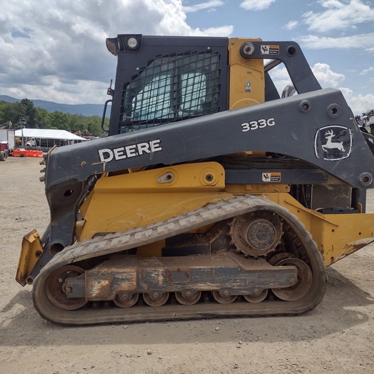 DEERE 333G