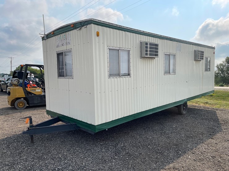 #4483-•-26'-single-axle-job-trailer-image-1