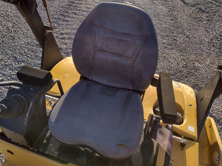caterpillar-cb34xw-image-11