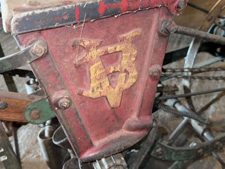 very-nice-original-van-brunt-model-v-grain-drill-image-13