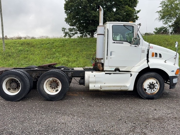 1997-ford-tractor-image-4