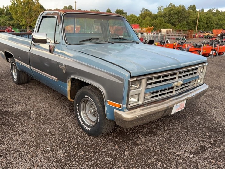 1987-chevrolet-c10-image-3