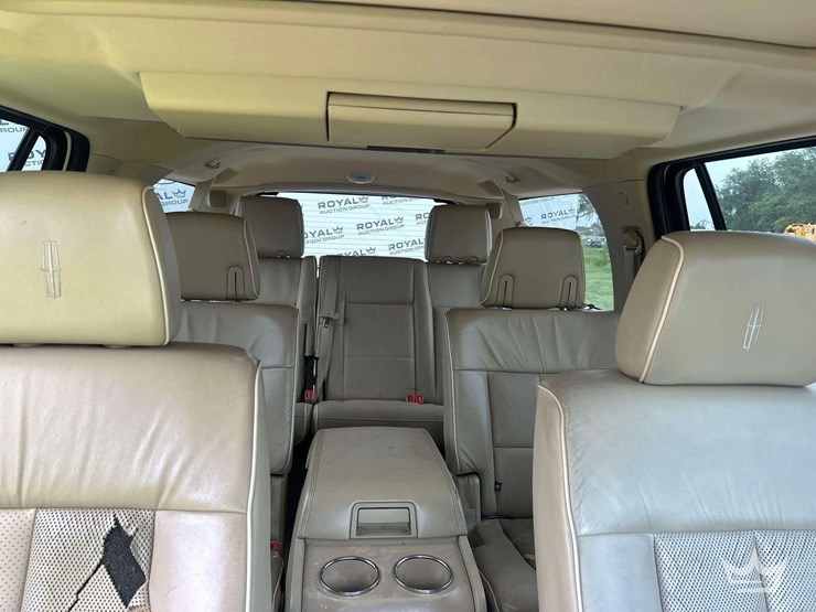 2007-lincoln-navigator-image-24