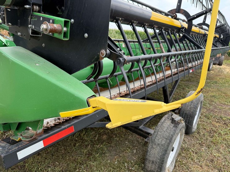 john-deere-630f-image-15