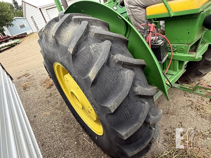 john-deere-r-image-13
