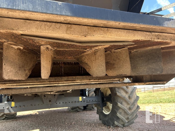 2013-new-holland-cx8080-image-32