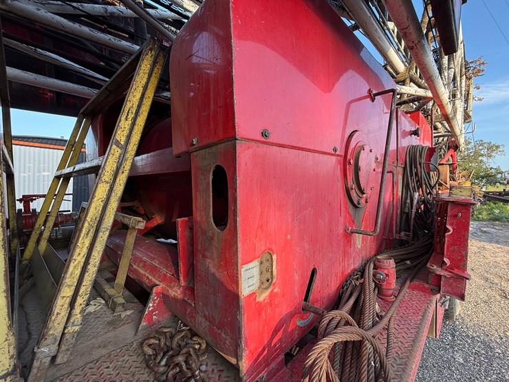1979-franks-explorer-iii-1287/160-dtd-ht-96’-215k-4-axle-well-service-workover-rig-image-40