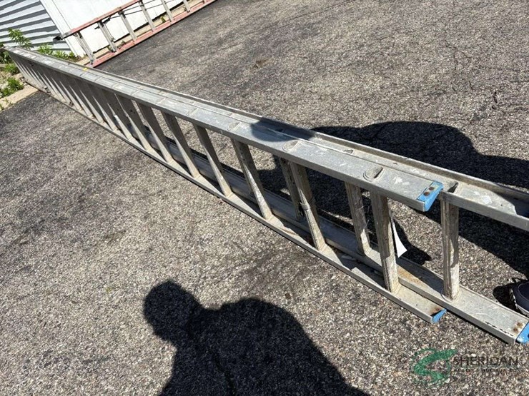 aluminum-extension-ladder-40-ft.-image-1