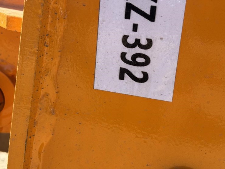 caterpillar-305-image-8