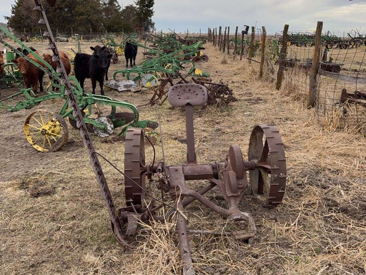 john-deere-no.-4-sickle-bar-mower-image-8