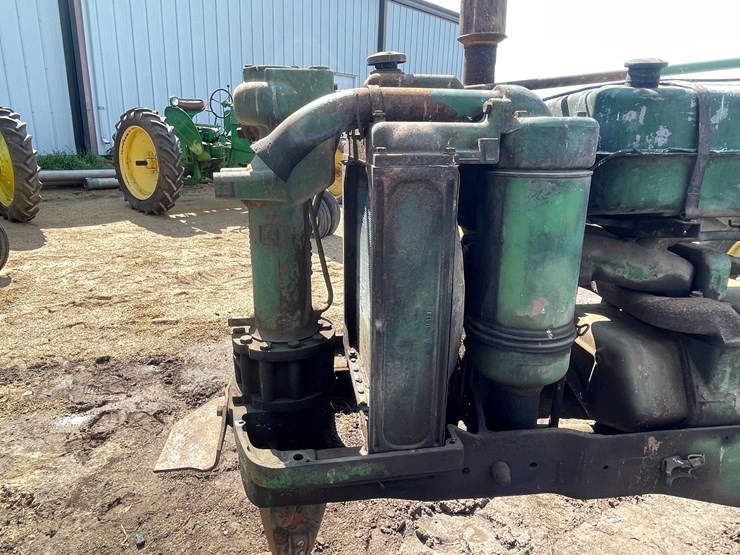 john-deere-70-image-16