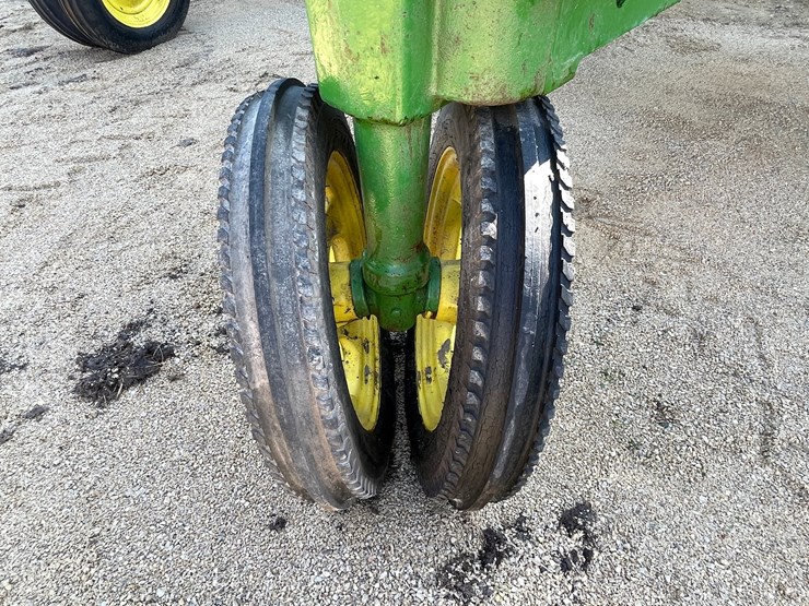 john-deere-h-image-17