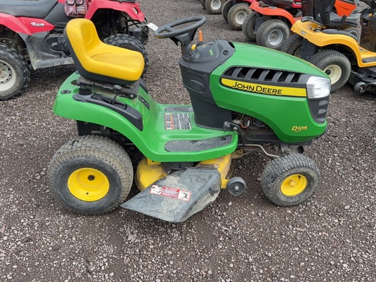 john-deere-d105-image-3