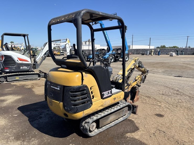 1999-caterpillar-301.5-image-3