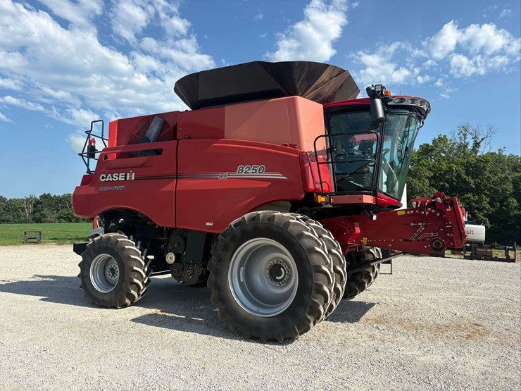 2020-case-ih-8250-image-6