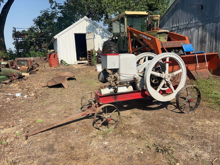 monitor-5-horse-hit-and-miss-engine-with-cart-image-1