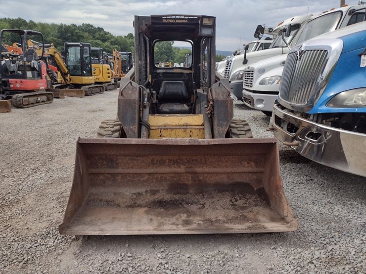 new-holland-lx885-image-2